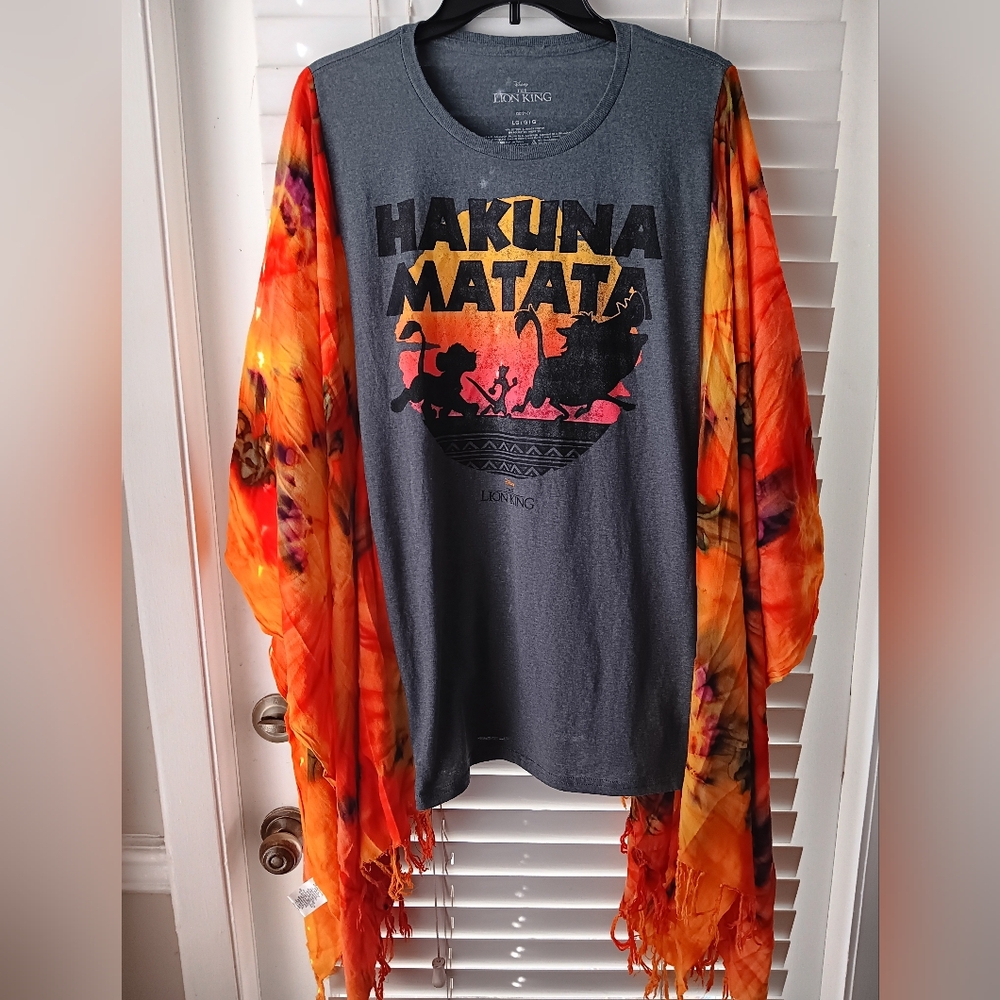 Upcycled Hakuna Matata Graphic Tshirt / Poncho